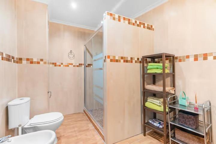 Yovalu Con Balcon,yovalu1sin Balcon, Yovalutres Con Piscina Torrevieja