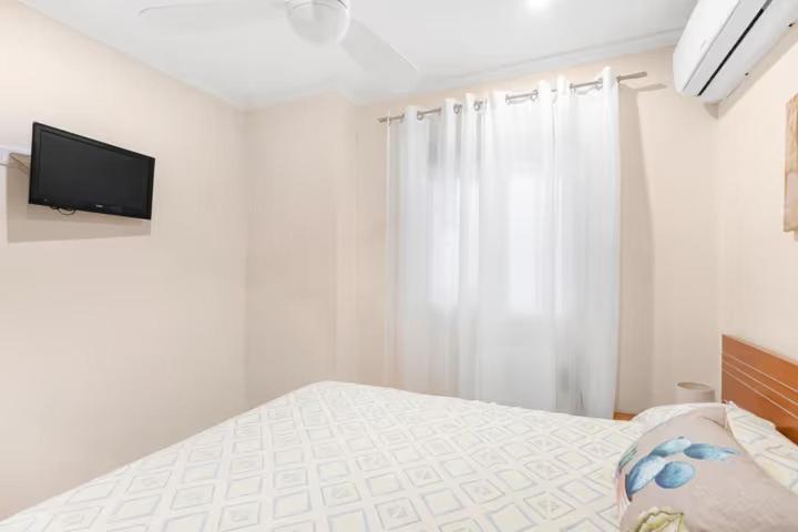 Yovalu Con Balcon,yovalu1sin Balcon, Yovalutres Con Piscina * Torrevieja